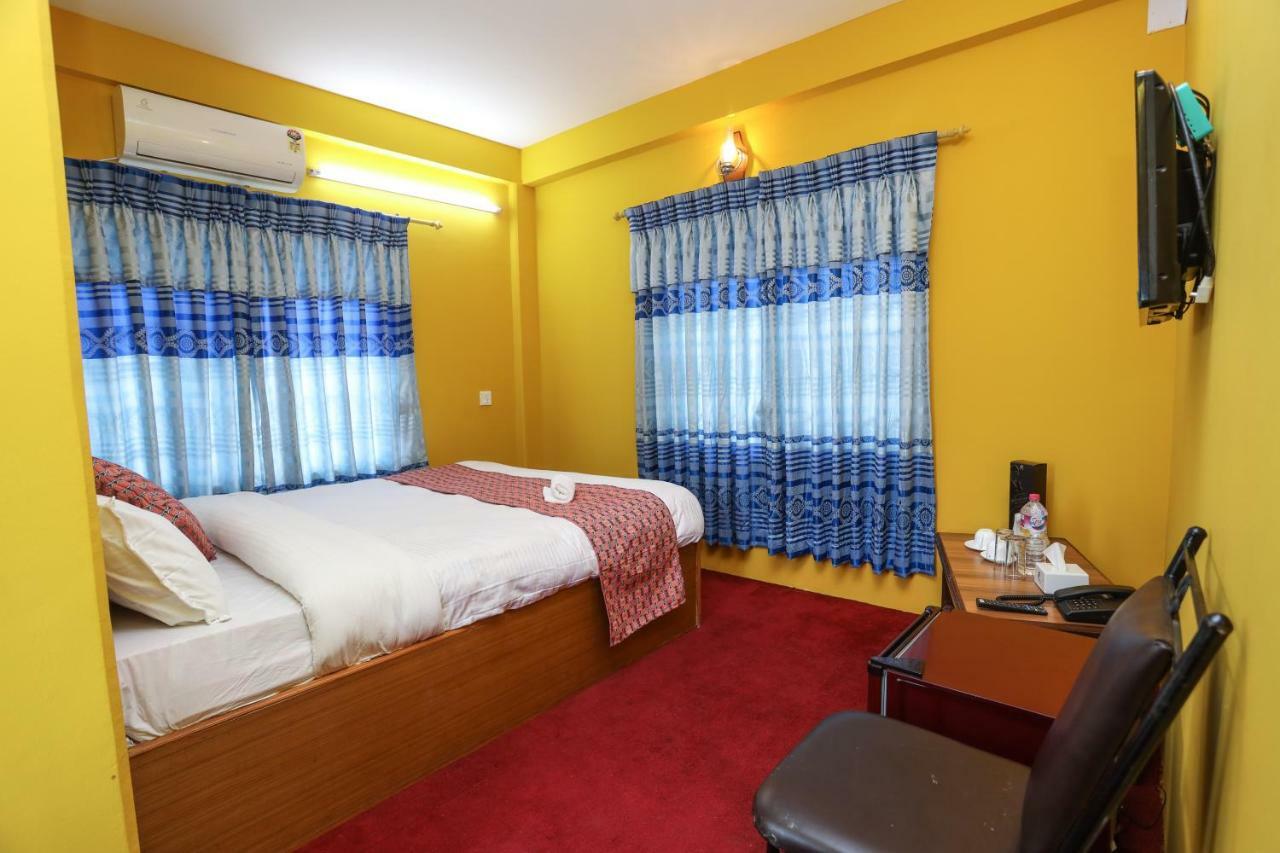 Hotel Blue Magnet โพคารา ภายนอก รูปภาพ