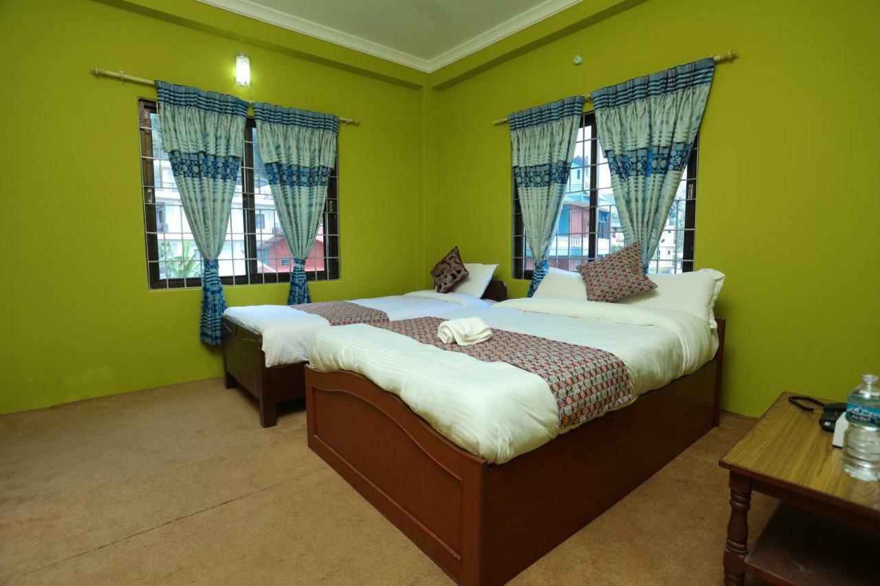 Hotel Blue Magnet โพคารา ภายนอก รูปภาพ