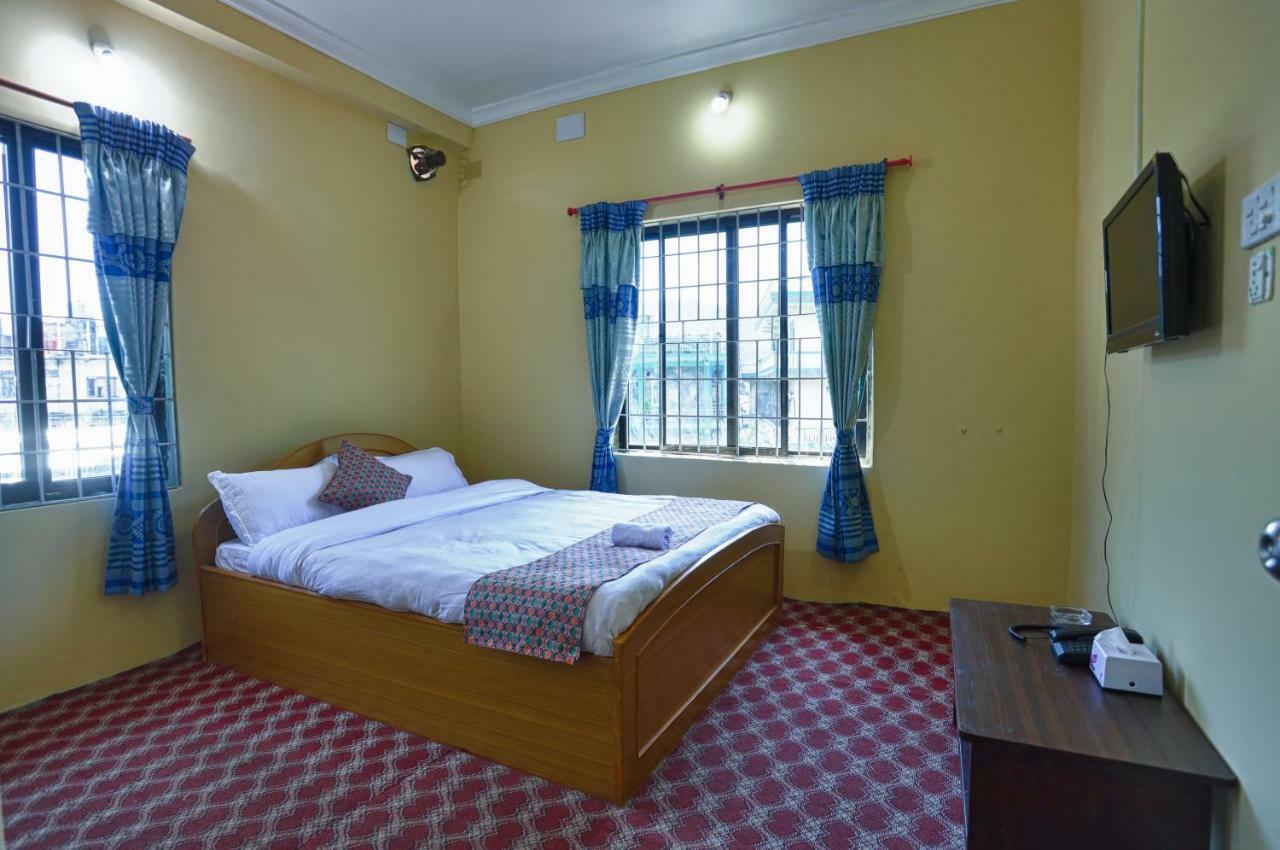 Hotel Blue Magnet โพคารา ภายนอก รูปภาพ